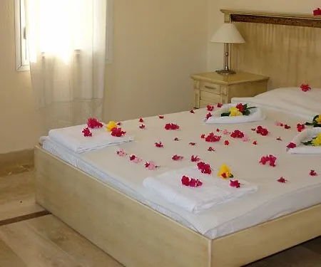 Peda Gumbet Holiday Beach אתר נופש