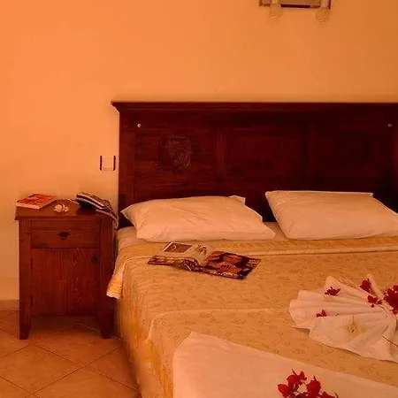 リゾート Peda Gumbet Holiday Beach 3*